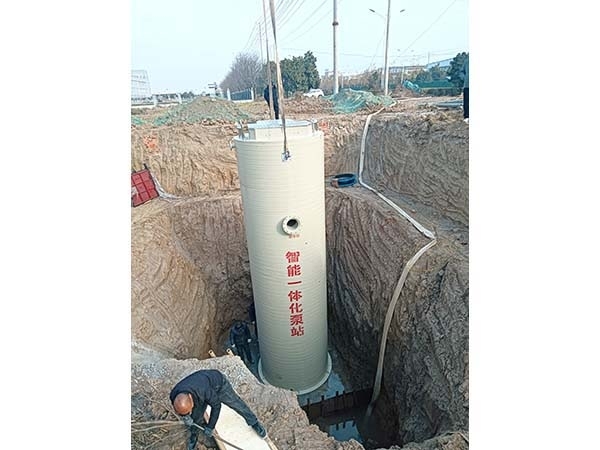 河南一體化泵站安裝調試現場